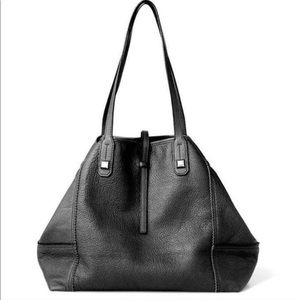 Stella and Dot Paris Market Tote black leather
